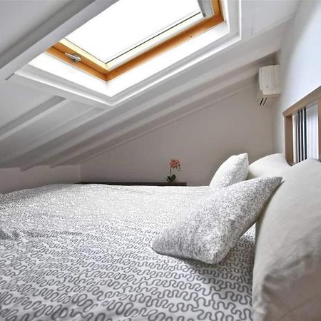 Ferienwohnung Superbe 2P Mezzanine Au Coeur Du Vieil Antibes Exterior foto