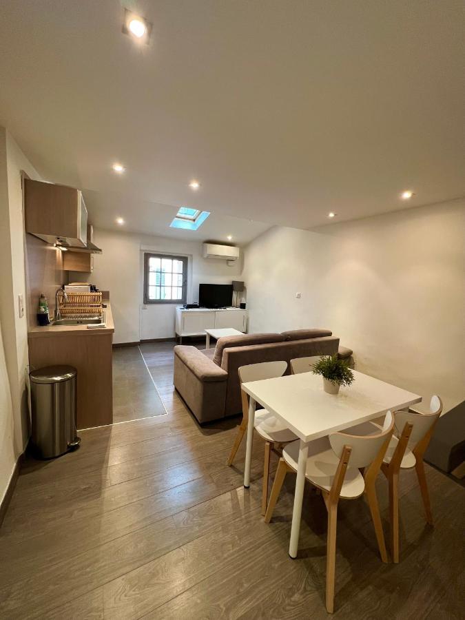 Ferienwohnung Superbe 2P Mezzanine Au Coeur Du Vieil Antibes Exterior foto